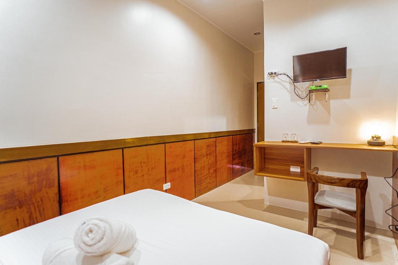 Marieli Suites Near Panglao International Airport Exterior foto